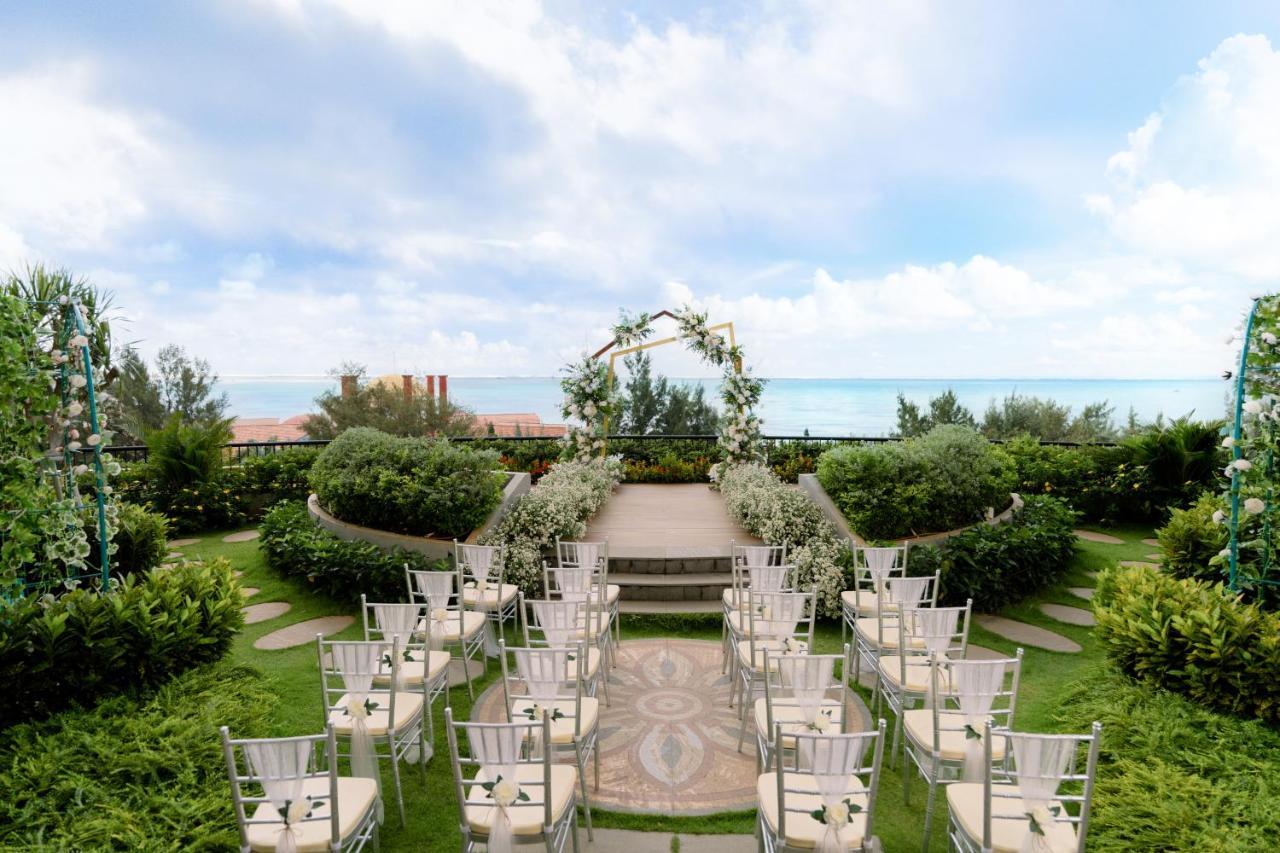 Vias Hotel Vung Tau - Transportation Included Экстерьер фото The wedding garden